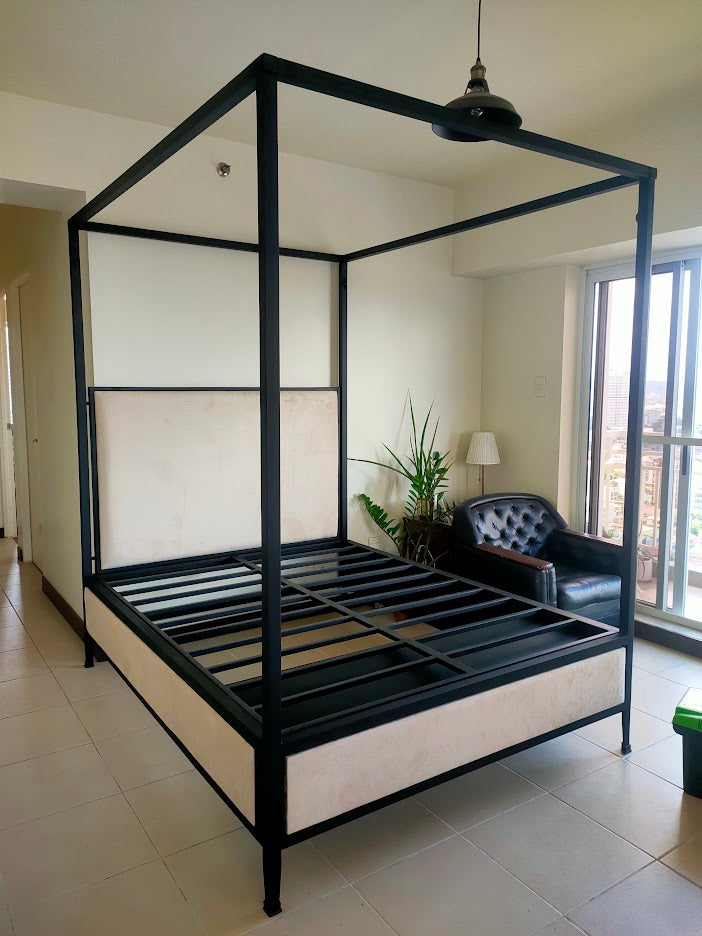 Premium Canopy Bed